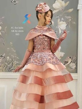 Made In Turkey Pink Layered Tulle Party Dress Included accessories.